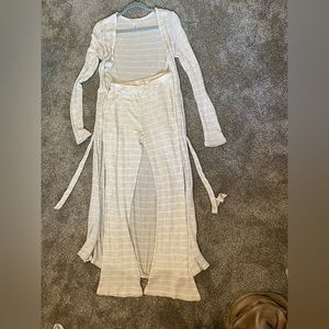 L*space beach coverup